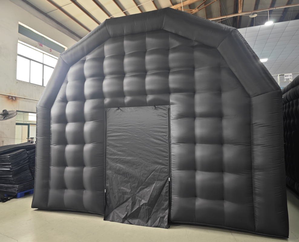 充气帐篷